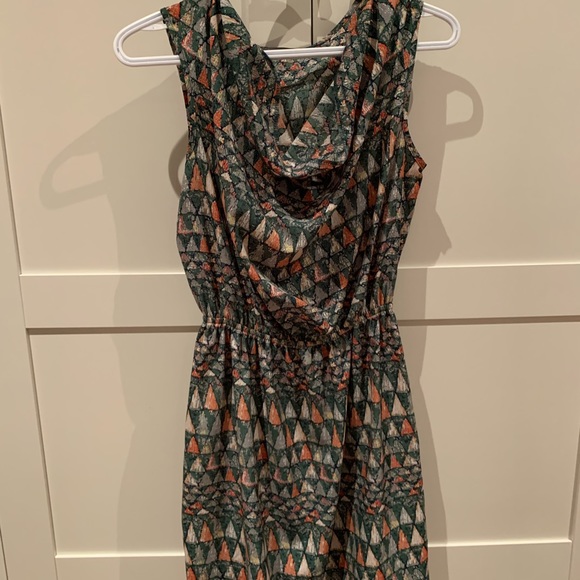 Dress - Picture 1 of 4